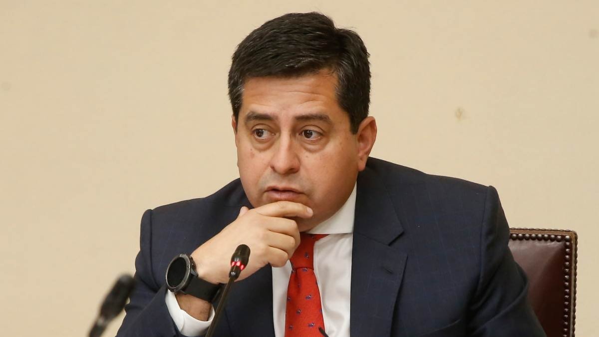 Araya contesta al PPD Metropolitano tras cuestionar su militancia: "No tengo nada que evaluar"