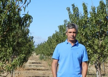 Es cuarta generación agrícola- ganadera, pero salió de su zona de confort y se reconvirtió para producir un fruto seco que está de moda