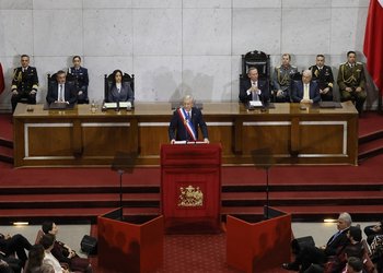 Partidos oficialistas se disputan el estilo de Kast en la Cuenta Pública