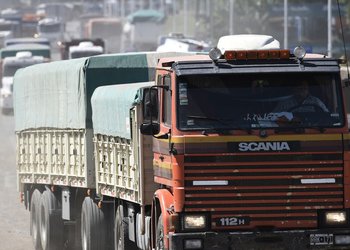 Previo a la cosecha gruesa, buscan ordenar el tránsito de camiones hacia los puertos del Gran Rosario: habrá multas a los que no cumplan las normas