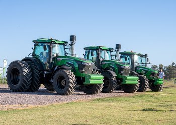 Llega al país una nueva marca china de tractores: abarca el segmento de alta potencia