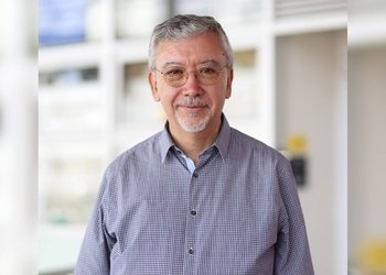 Roberto Mayor, primer chileno en integrar la Royal Society: “Me preocupa la situación actual del Ministerio de Ciencia”