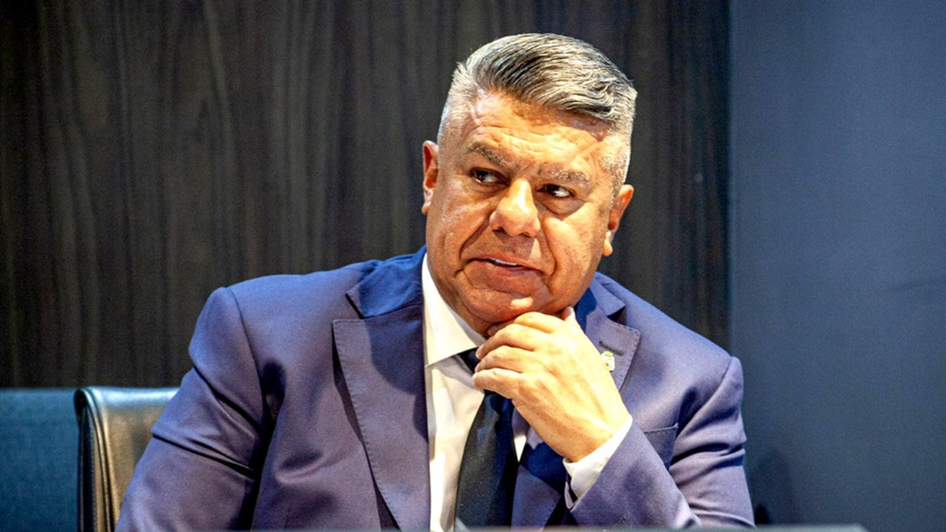 Escándalo en Argentina: el presidente de la AFA, “Chiqui” Tapia, es procesado por haber retenido indebidamente casi $14 millones de dólares