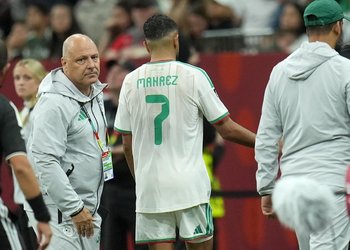 Mahrez cerró su etapa en la selección de Argelia tras quedar fuera del Mundial a manos de Suiza