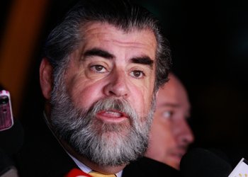 Ubilla defendió oficio de Hacienda pero advirtió que "políticamente está a destiempo"