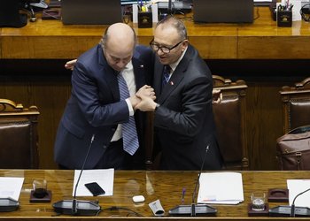 Senado aprobó los vetos del Gobierno y megarreforma salió del Congreso