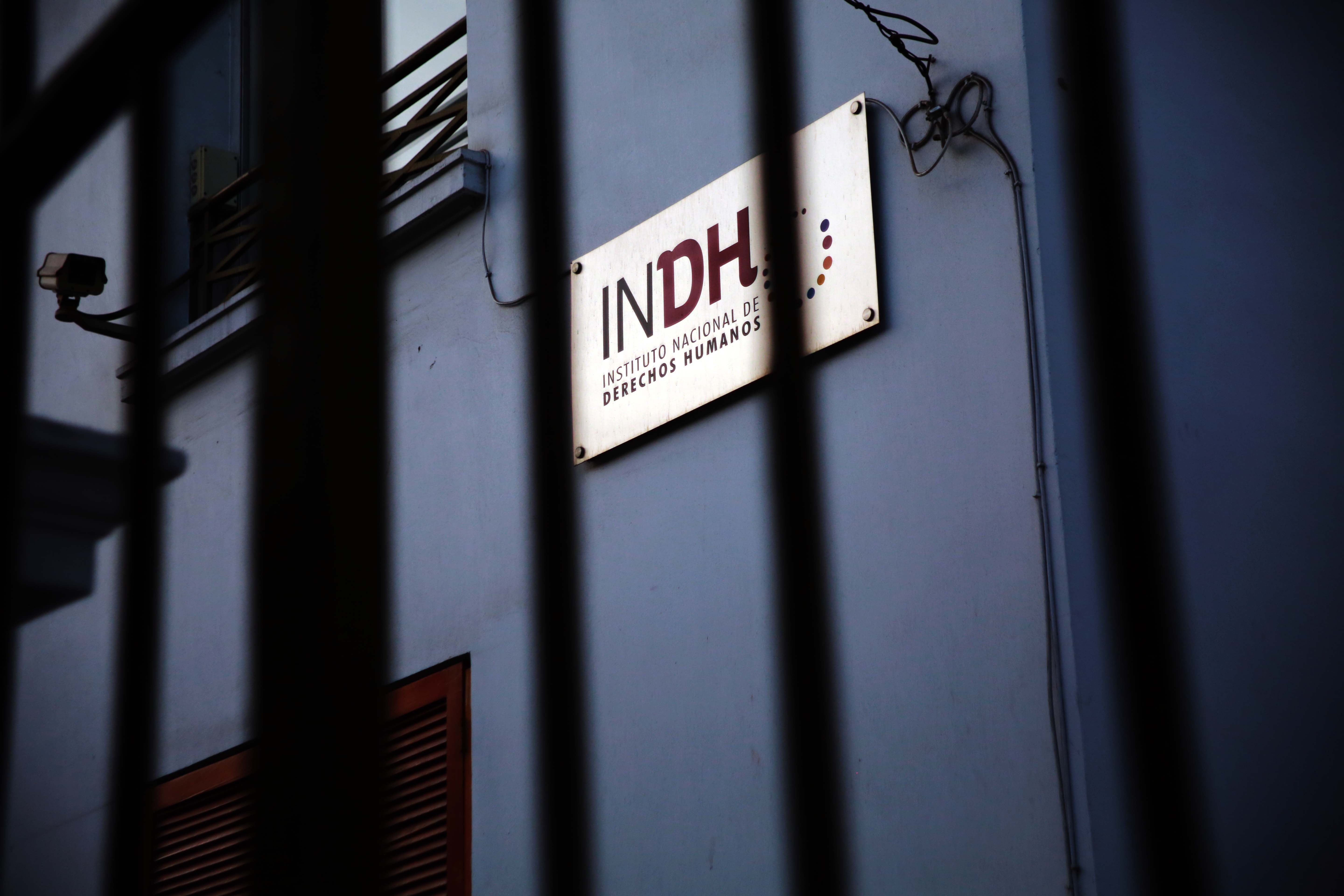 La incómoda visita del INDH a “El Rana”, detenido por crimen del cabo Naín y balear a otros dos carabineros: hombre no pudo hablar por incapacidad médica