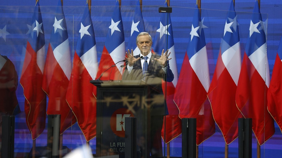 Blindaje antibalas de Kast instala entre candidatos una reflexión sobre "el miedo"