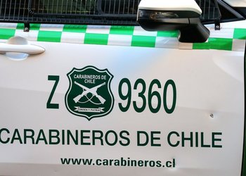 Detienen a sospechosos de intentar robar autos en supermercado de Maipú