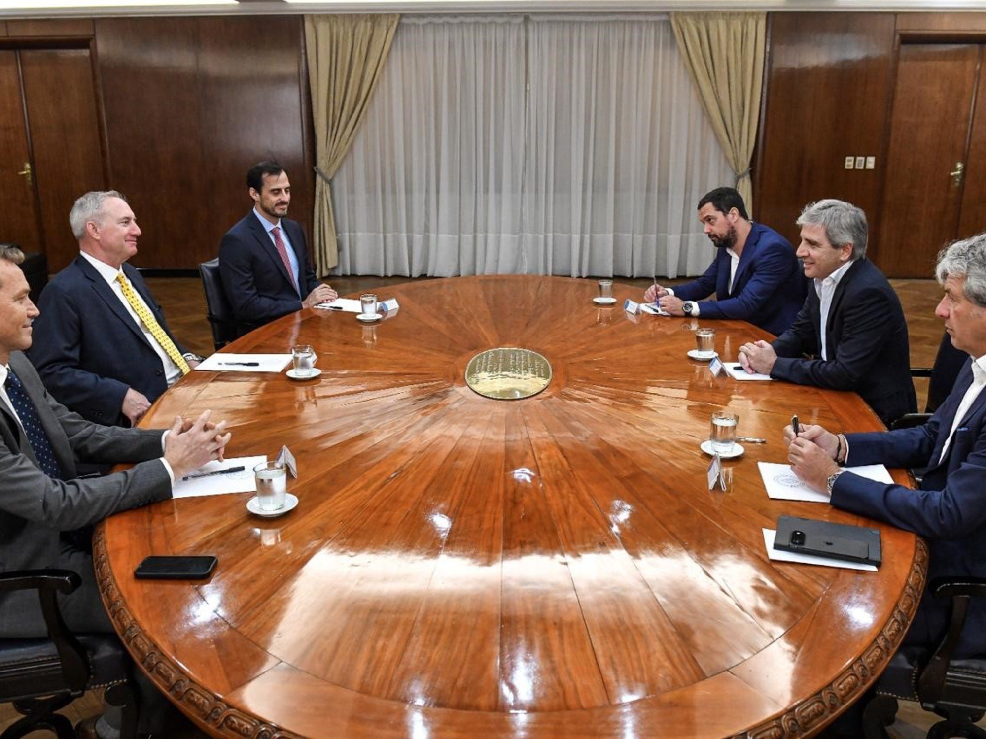 Un CEO global agroindustrial ponderó ante Caputo y Adorni las “bases para la inversión y el crecimiento a largo plazo”