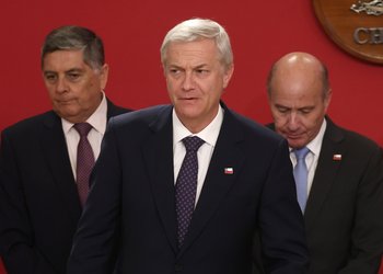 FRVS advierte "visos de ilegalidad absoluta" en la megarreforma y exige a Kast un "diálogo nacional"