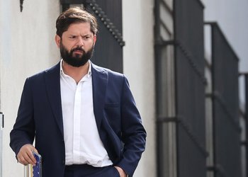 De 7 a 10 millones de pesos brutos: Presidencia explicó alza en sueldo de Boric