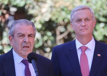 Cable chino: Frei espera decisión del nuevo gobierno y dará su opinión "cuando corresponda"