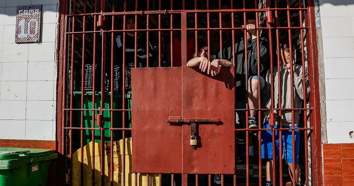 Fiscalía Occidente desarrolla diligencias en ex Penitenciaría por fuga de reos que se hicieron pasar por gendarmes