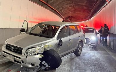 Persecución policial por tres comunas de la RM deja dos detenidos: uno es menor de edad