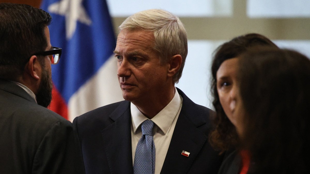 "El concepto de 'Gobierno de emergencia' se va a ir alejando de la realidad", según Vallejo