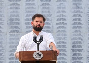 Boric en restauración de Memorial de DD.DD: "Cuando el Estado no responde, se vuelve cómplice"