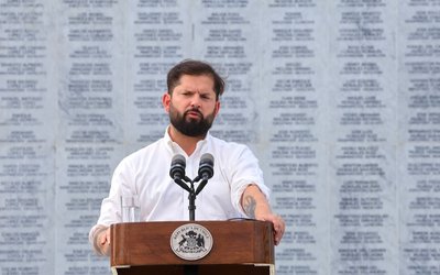 Boric en restauración de Memorial de DD.DD: "Cuando el Estado no responde, se vuelve cómplice"