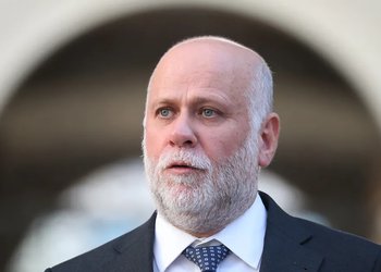 Tras abrupto término de reunión: Elizalde afirma que Boric llamó a Kast el 18 de febrero y que presidente electo reconoció la comunicación