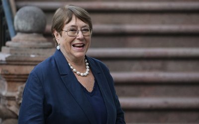 "Incomprensible": Republicanos lamentan ausencia de Bachelet en el cambio de mando