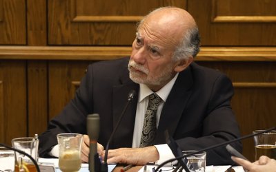 Iván Flores: El indulto a uniformados es totalmente contradictorio con un "Gobierno de emergencia"