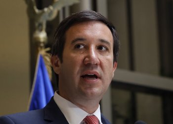 Timonel UDI descartó que error del nuevo Gobierno haya forzado bajada de Lula