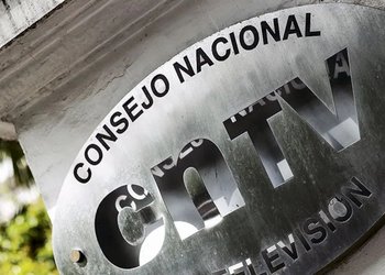 Una semana fuera del aire: la sanción del CNTV a Telecanal por emisión continua de señal rusa de noticias