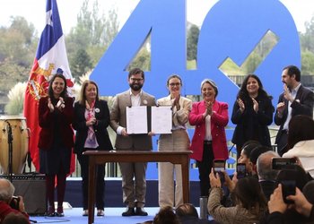 Romero defiende revisión a las 40 horas y sala cuna universal: "¿Y los derechos de los desempleados?"