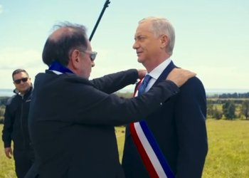 El "making off" del retrato oficial del futuro Presidente Kast