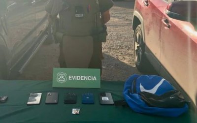 Uno debía estar cumpliendo arresto domiciliario: Carabineros detiene a cuatro sujetos involucrados en robos