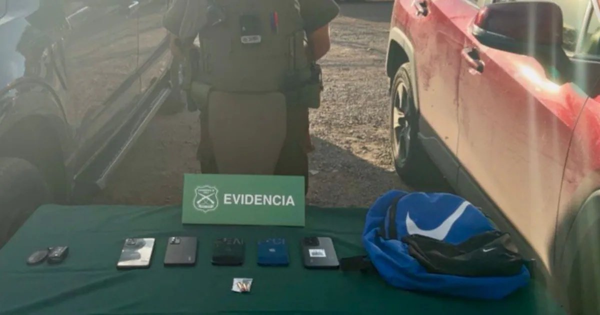 Uno debía estar cumpliendo arresto domiciliario: Carabineros detiene a cuatro sujetos involucrados en robos