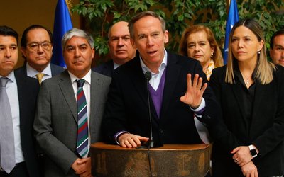 UDI respondió a Boric y culpó a la Dipres por retraso de la Sala Cuna