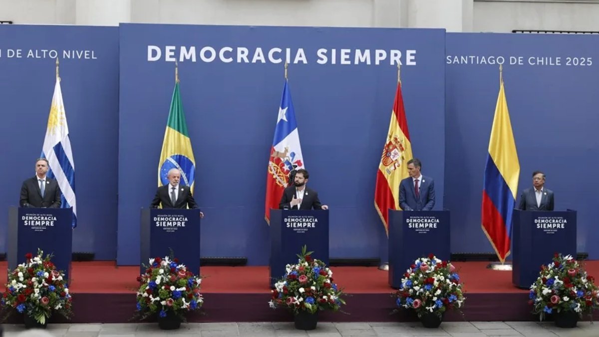 Republicanos acusó "mirada miope" de Boric y demás líderes iberoamericanos de izquierda sobre Venezuela