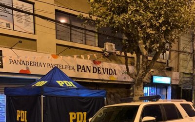 Hombre de 33 años muere apuñalado en pleno centro de Valparaíso: atacantes serían tres personas