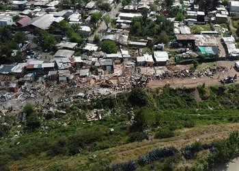 Campamento Dignidad: Proceso de demolición se podría extender hasta el viernes