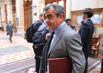 Defensor cuestiona labor del Ministerio Público en caso ProCultura y recuerda que Orrego se querelló contra la fundación