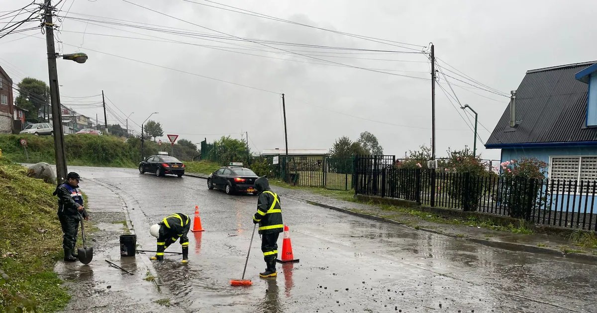 Sistema frontal deja anegamientos, cortes de ruta y remociones en masa en la Región de Los Lagos