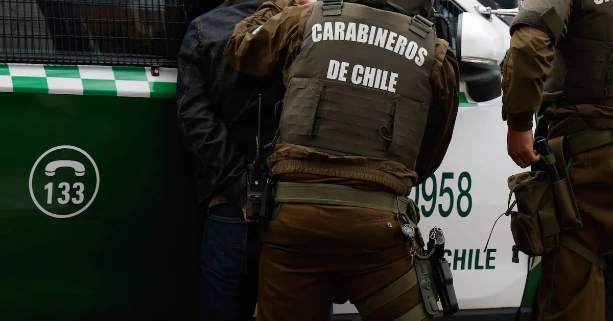 Detienen a tres sujetos que habrían participado en robo a tienda Western Union en Quilicura